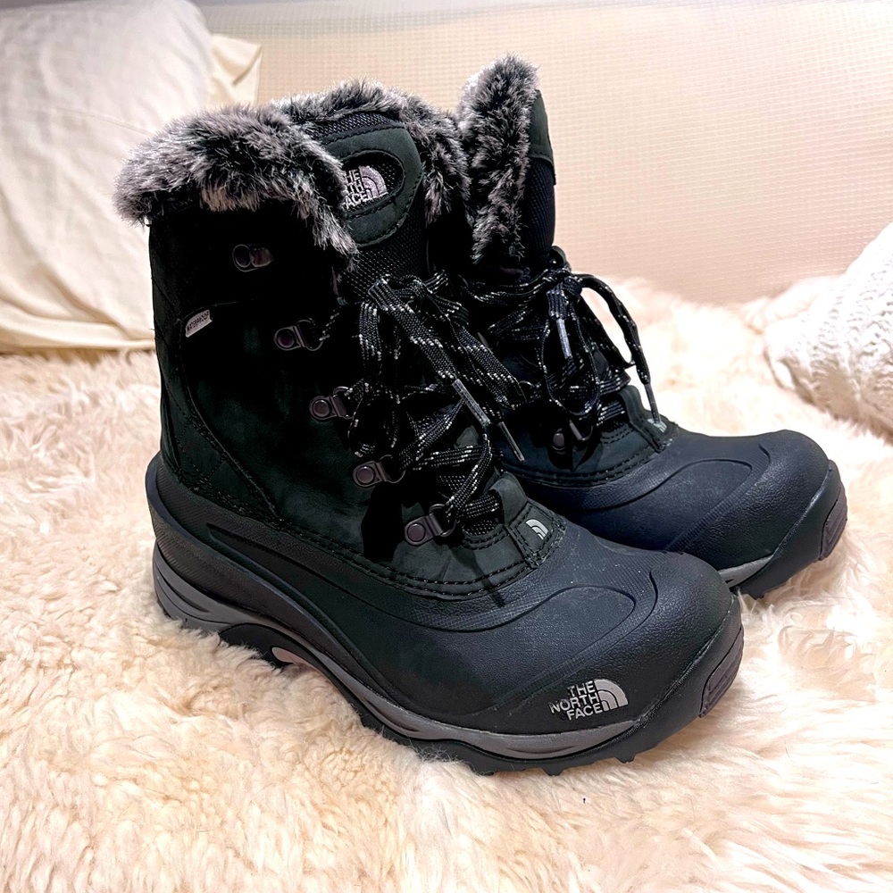 North Face Waterproof Boots Women’s Size 8.5 Chilkat 400 Lace Up NorthFace